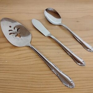 Oneida Plantation Custom Stainless‎ Flatware 3 Pc Lot Pie Server Butter Spreader